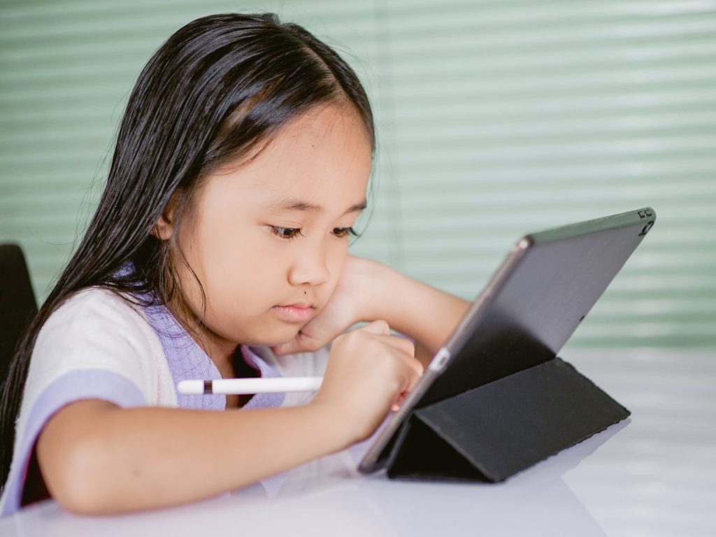 track the child performance